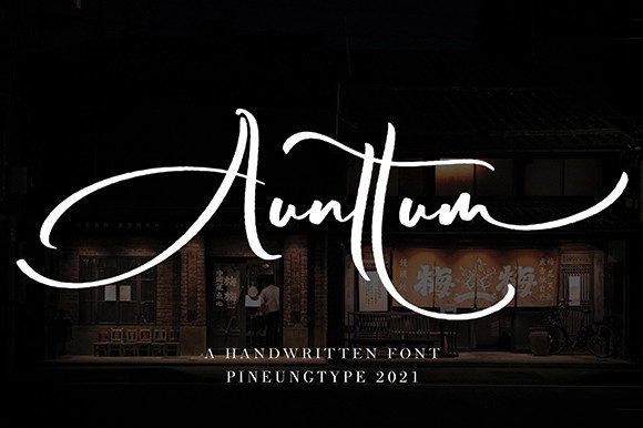 Aunttum: Elevating Designs with Elegant Script Typography